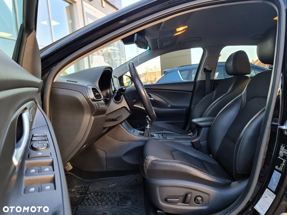 Hyundai i30 1.4 T-GDI Premiere Luxury - 11