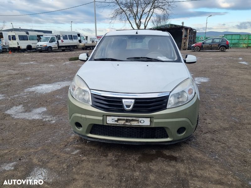 Dezmembram Dacia Sandero 1.4i - 1