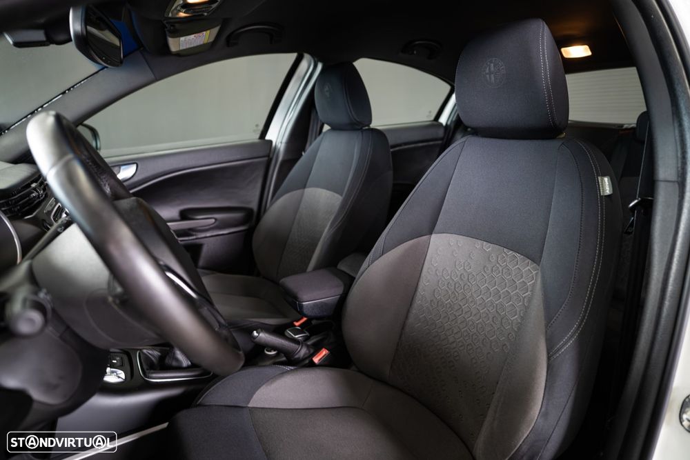 Alfa Romeo Giulietta 1.6 JTDm Exclusive - 14