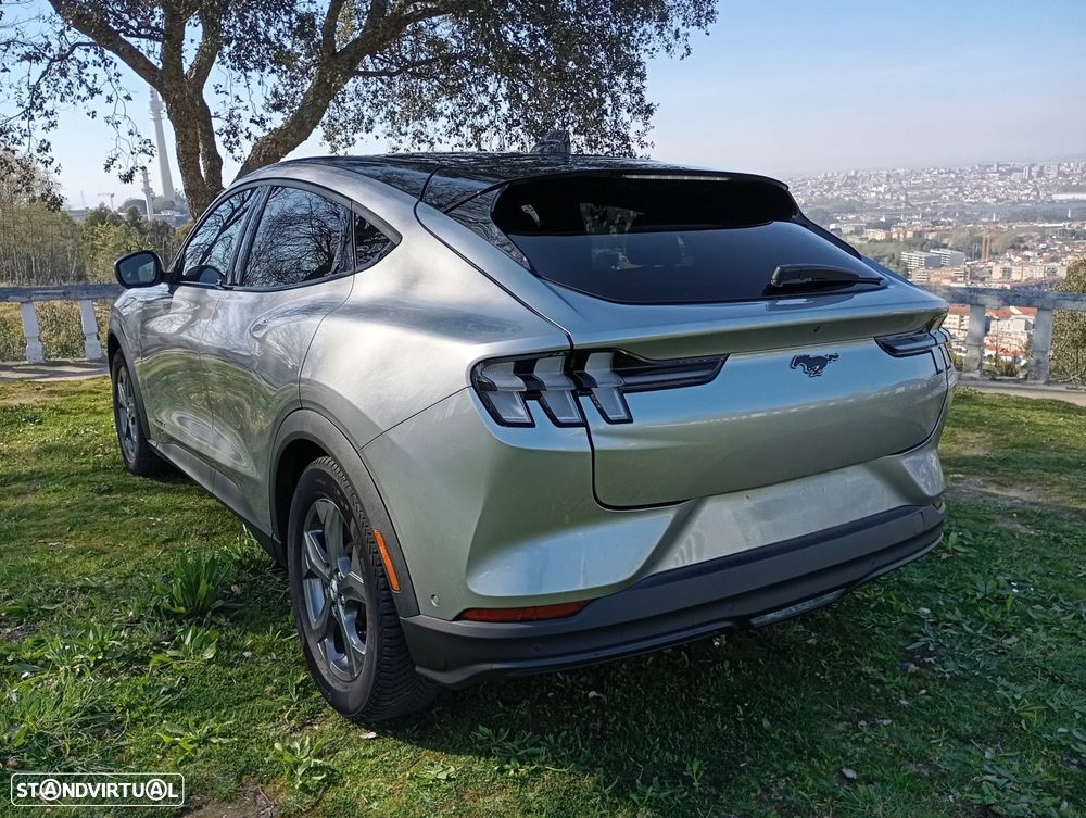 Ford Mustang Mach-E 75.7 kWh Premium AWD - 5