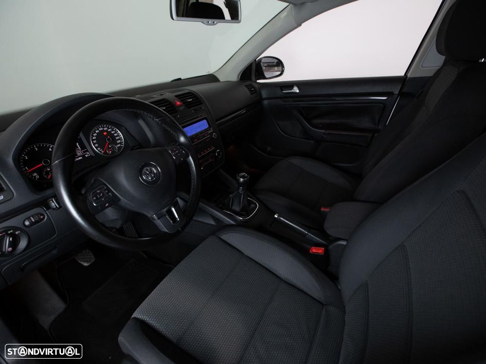 VW Jetta - 6