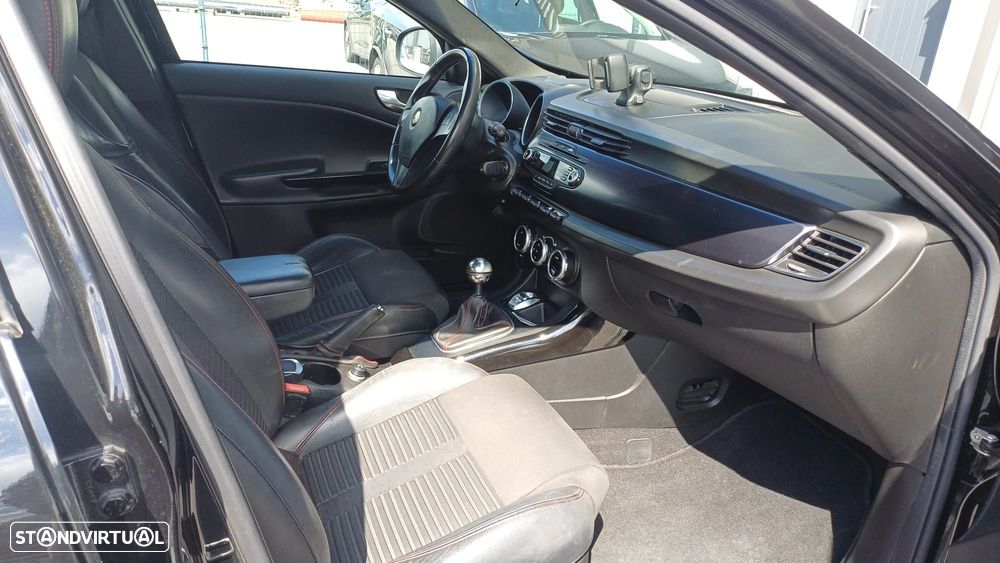 Alfa Romeo Giulietta 1.6 JTDM Corporate - 12