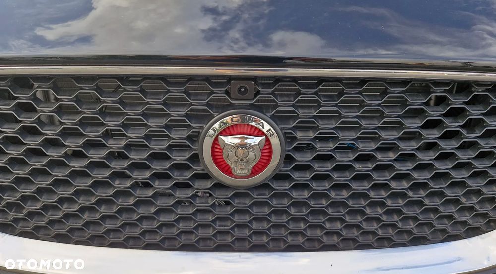 Jaguar XF - 18