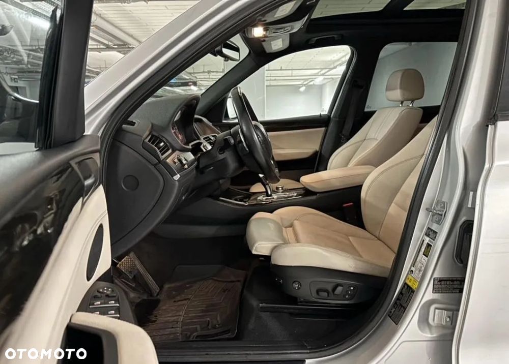 BMW X3 28i xDrive - 18