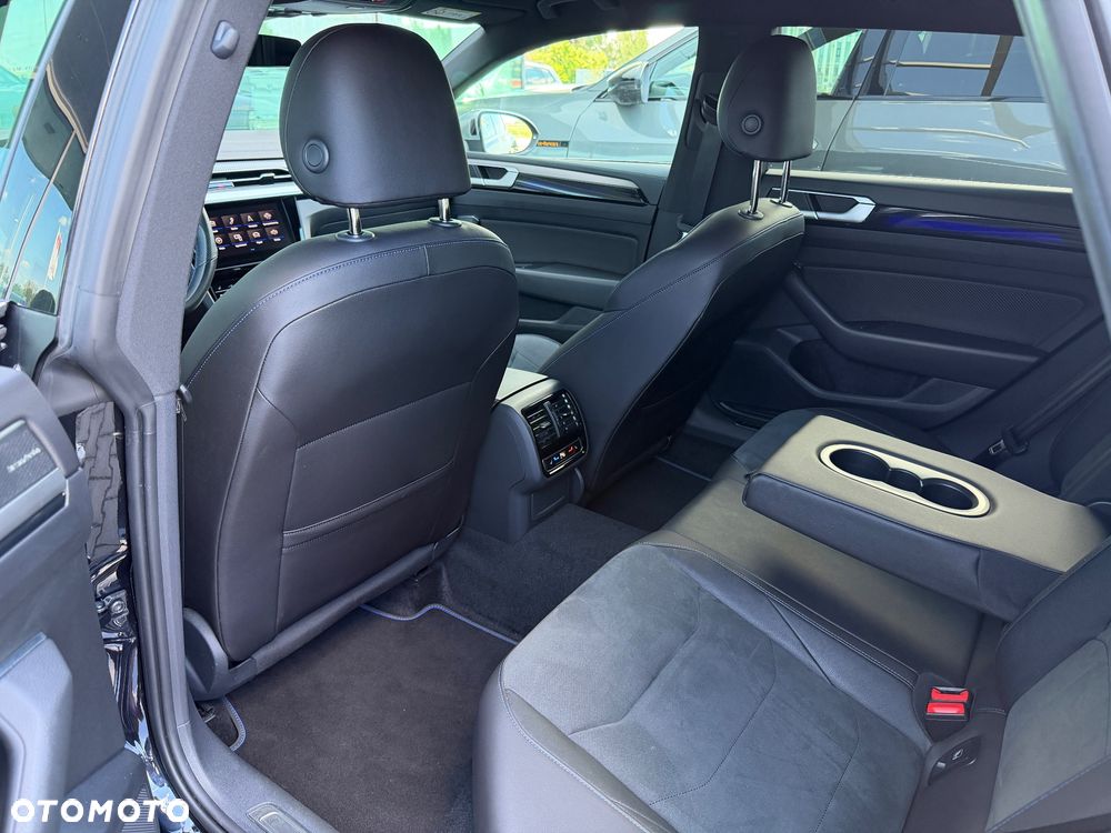 Volkswagen Arteon 2.0 TSI 4Motion R DSG - 19