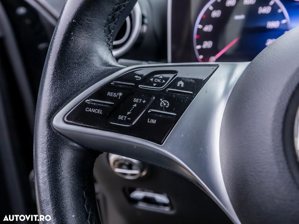 Mercedes-Benz GLC 200 4Matic 9G-TRONIC Edition Avantgarde - 18