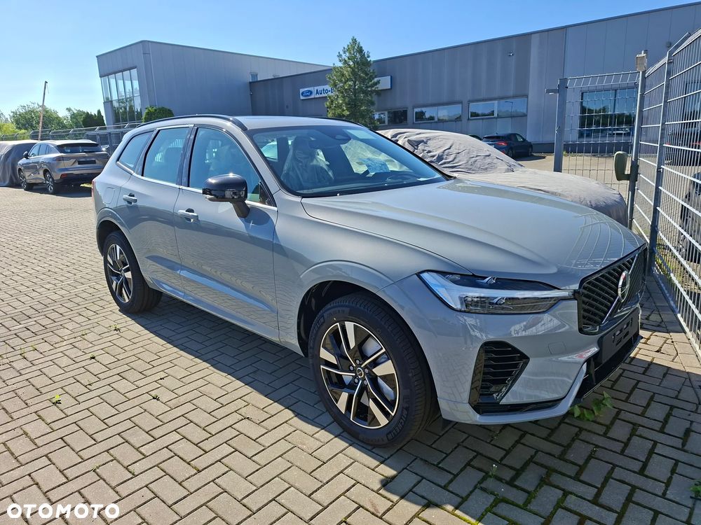 Volvo XC 60 B5 B AWD Plus Dark - 1
