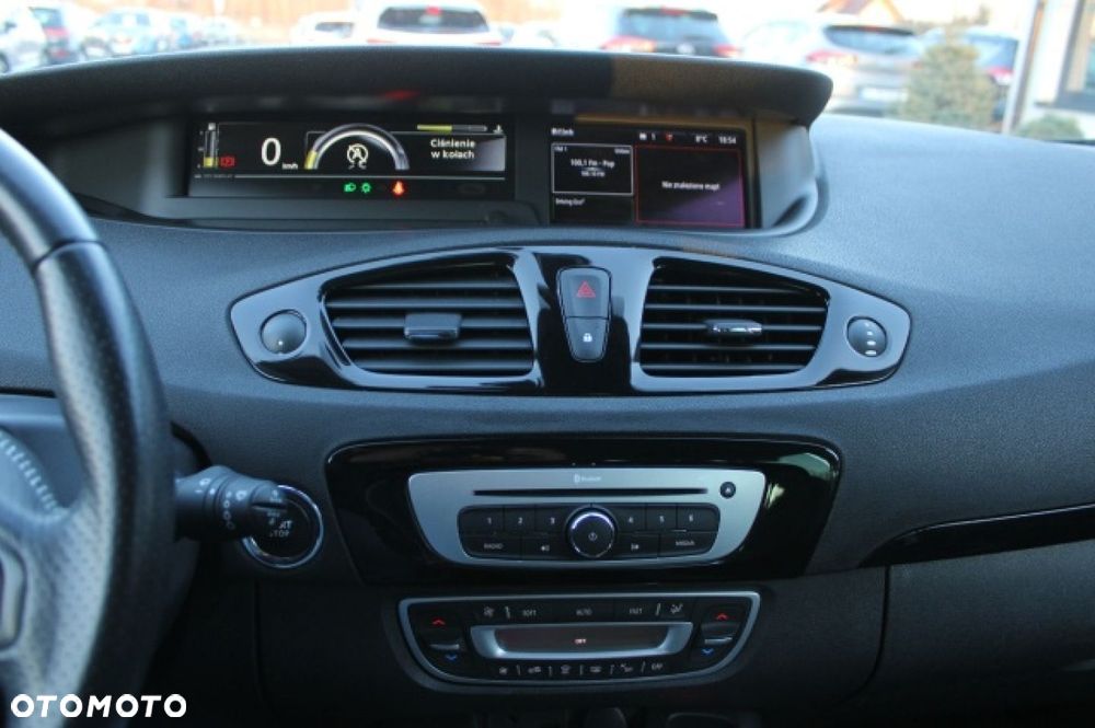 Renault Scenic - 17