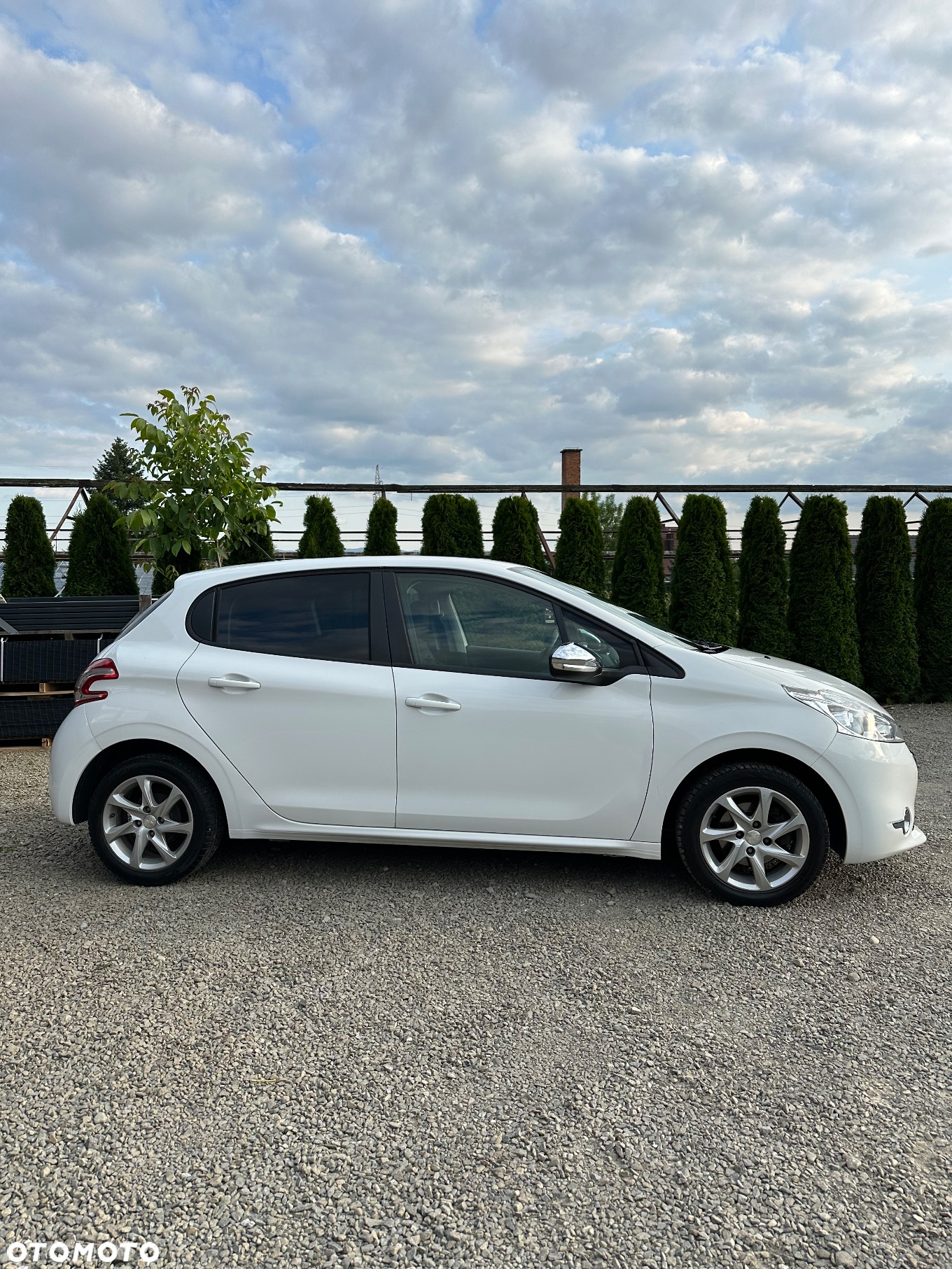 Peugeot 208 1.2 PureTech Active - 5
