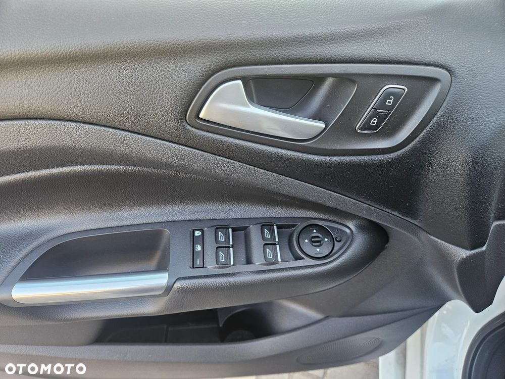 Ford Kuga 1.5 EcoBoost FWD ST-Line ASS GPF - 31
