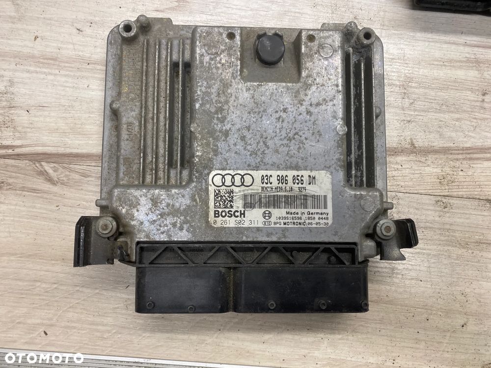 MODUŁ STEROWNIK KOMPUTER SILNIKA ECU AUDI A3 8P 1.6 - 1