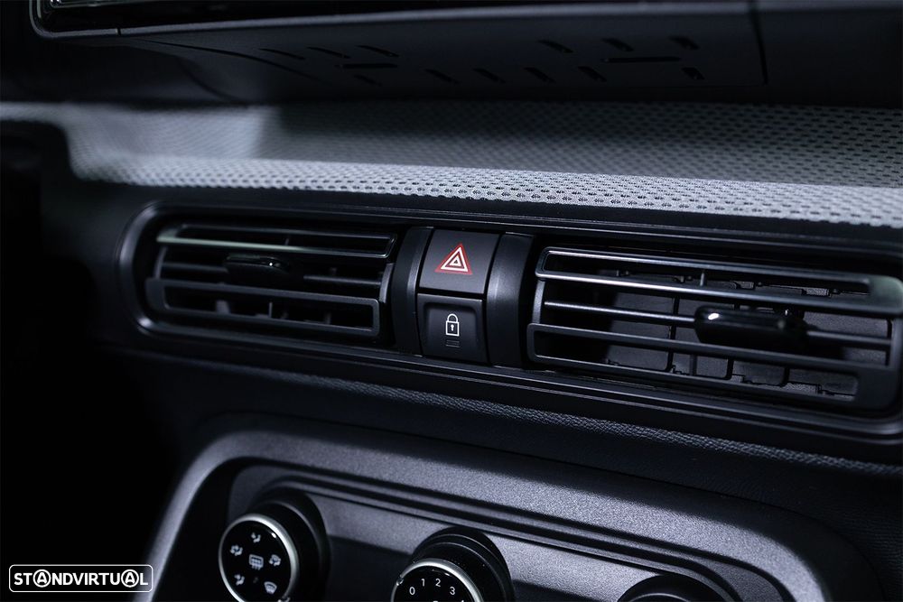 Citroën C3 1.2 Turbo Plus - 36