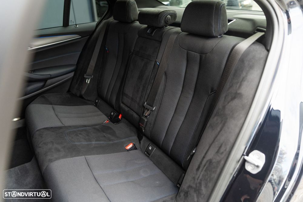 BMW 530 e iPerformance Pack M - 22