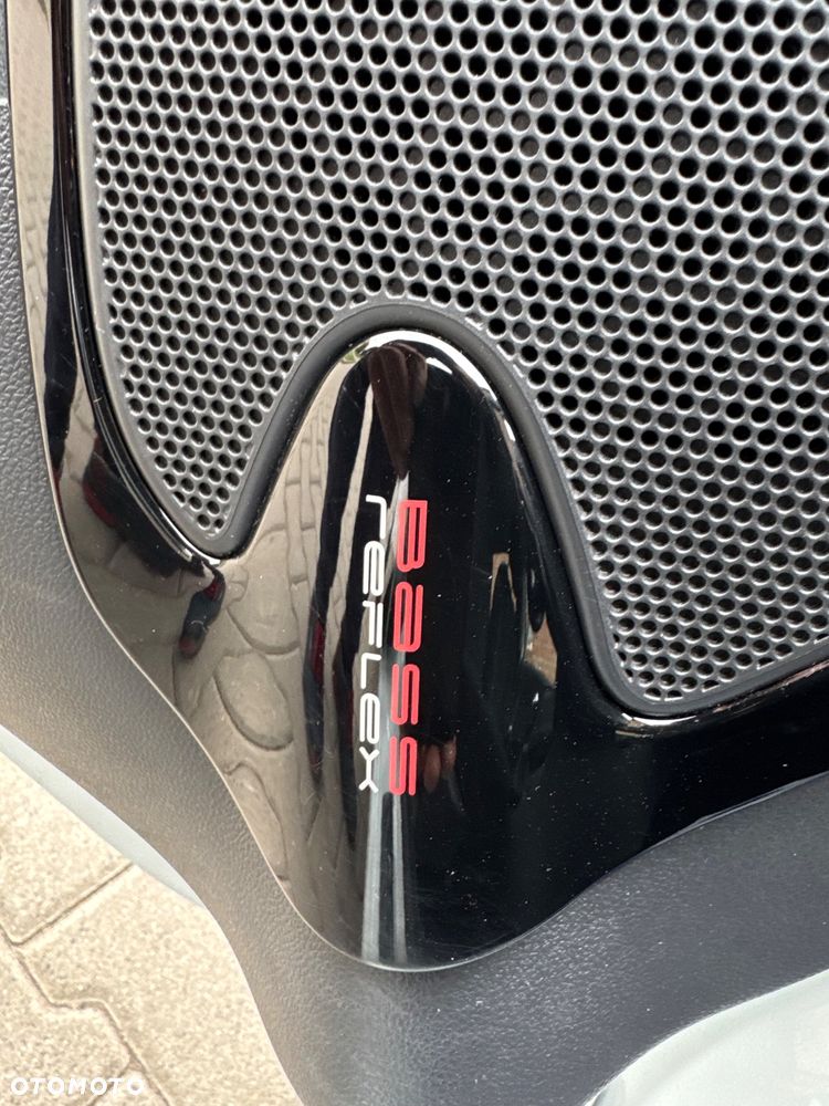 Renault Clio 1.2 16V 75 Limited - 29