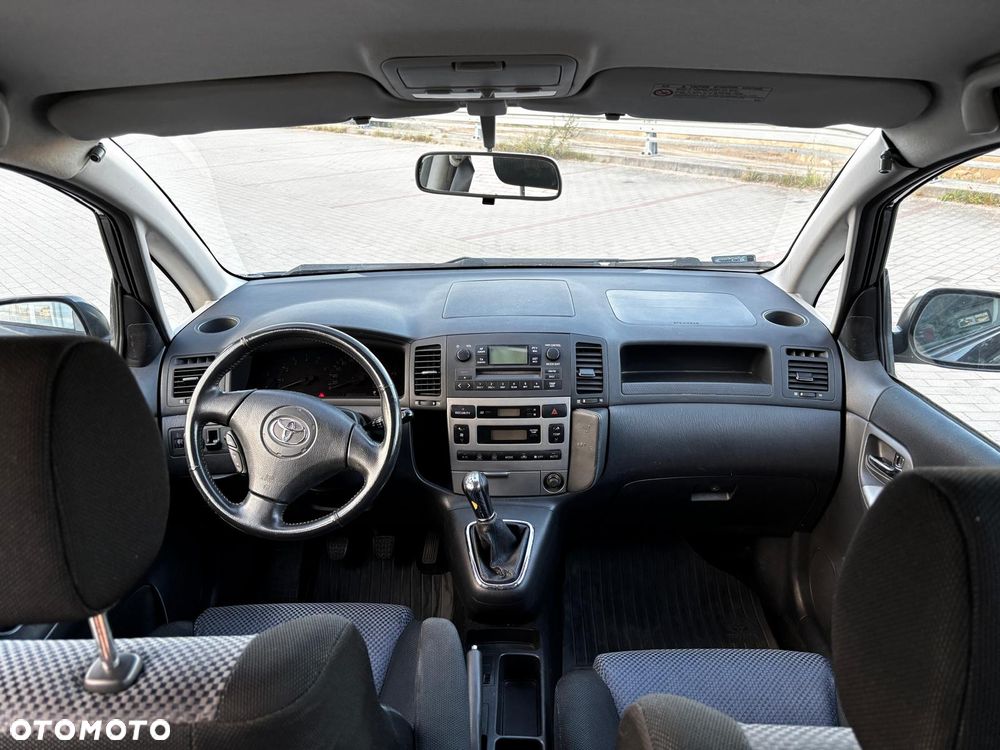 Toyota Corolla Verso 2.0 D-4D Sol - 11