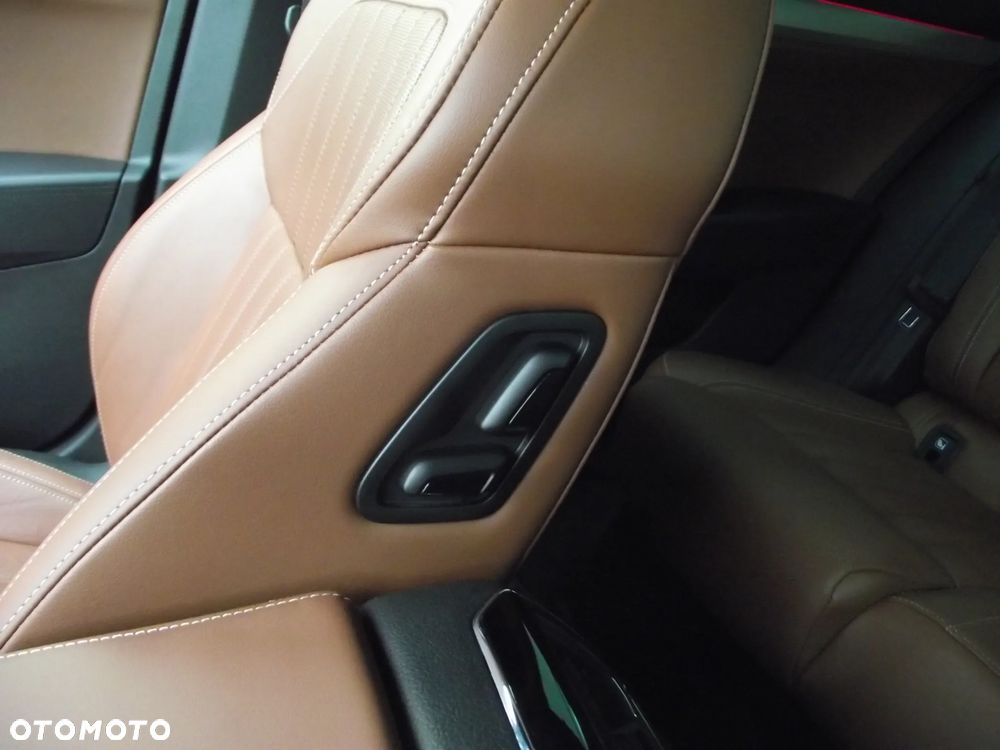 Skoda Superb 2.0 TSI 4x4 L&K DSG - 36