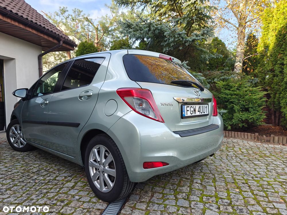 Toyota Yaris 1.33 Prestige - 5