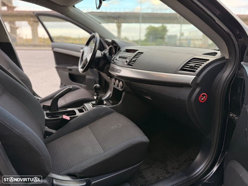 Mitsubishi Lancer 2.0 DI-D Intense - 12