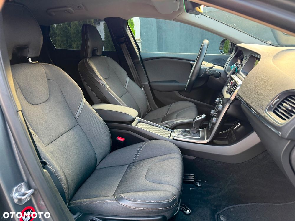 Volvo V40 Cross Country D2 Geartronic Summum - 32