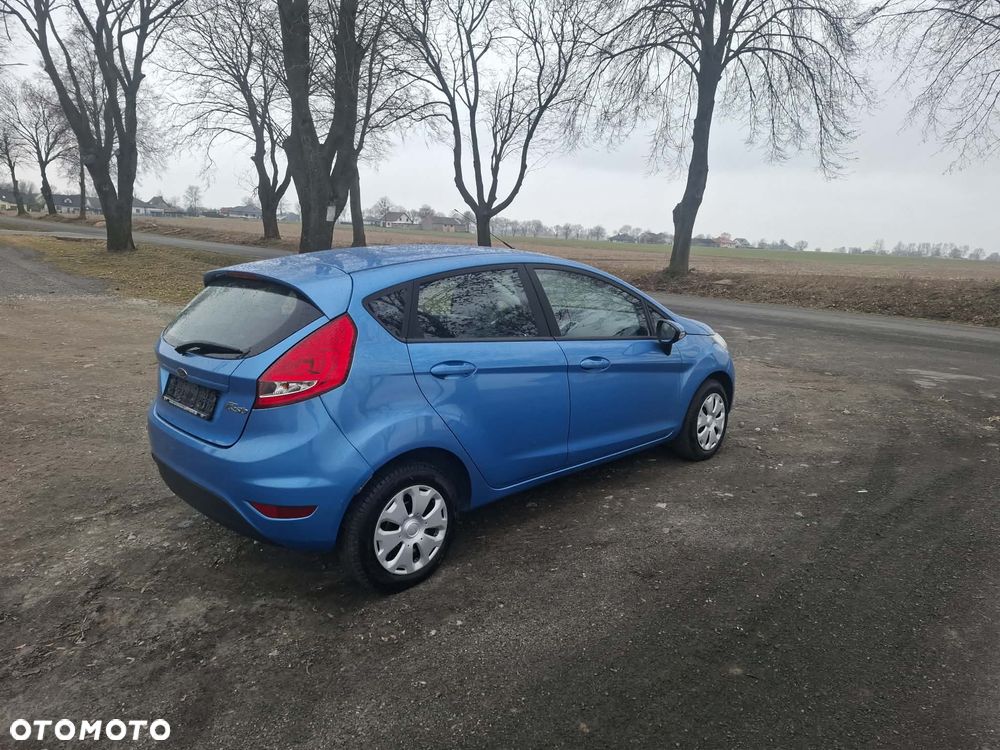 Ford Fiesta - 4