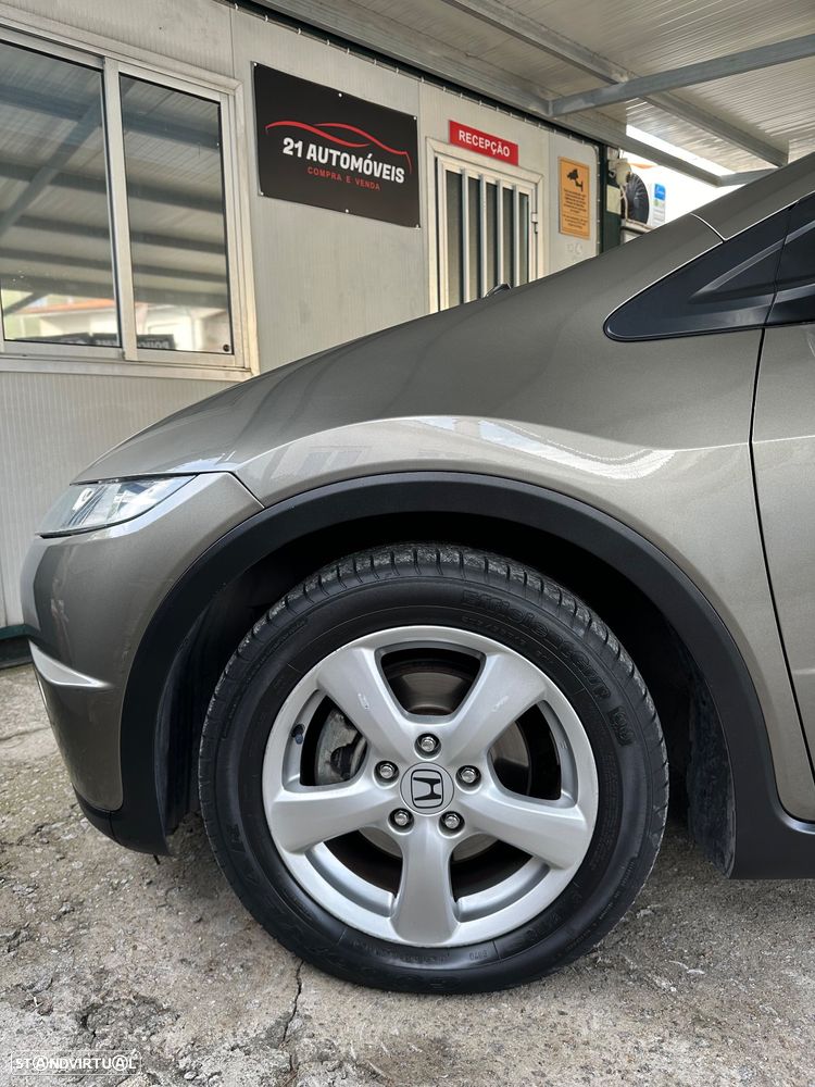 Honda Civic 1.4 Sport - 11