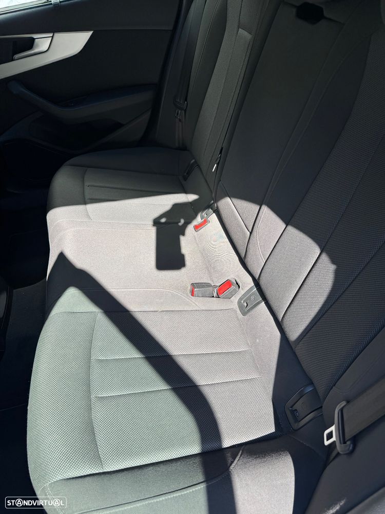 Audi A4 Avant 2.0 TDI S tronic design - 8