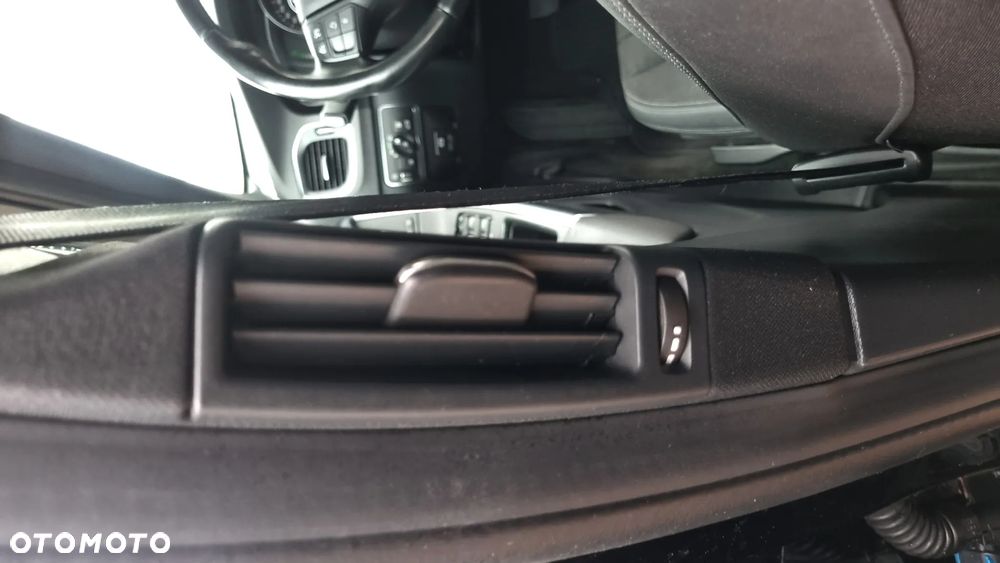 Volvo V60 D4 Geartronic Momentum - 39
