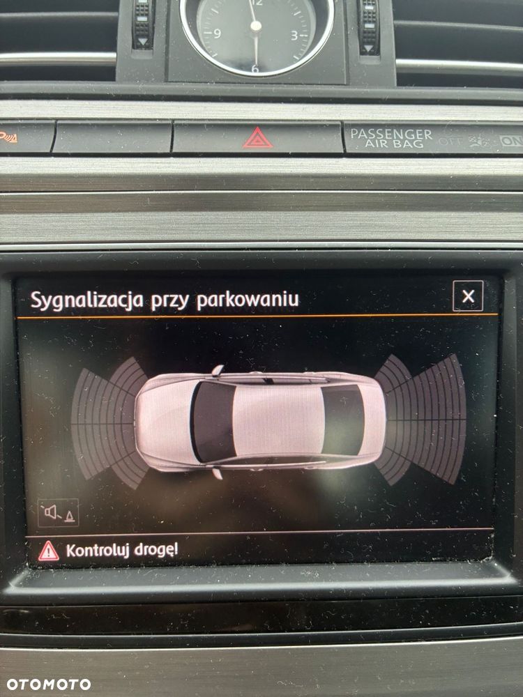 Volkswagen Passat - 8