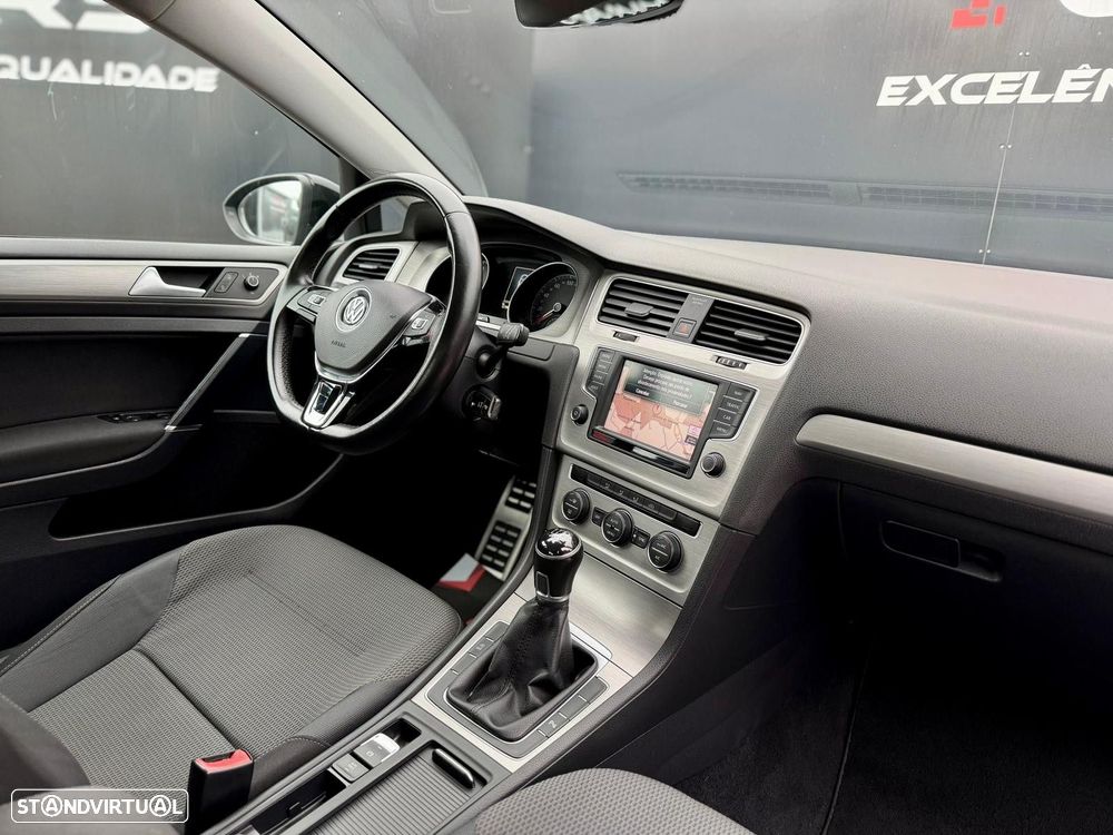 VW Golf 1.6 TDi BlueMotion Confortline - 10