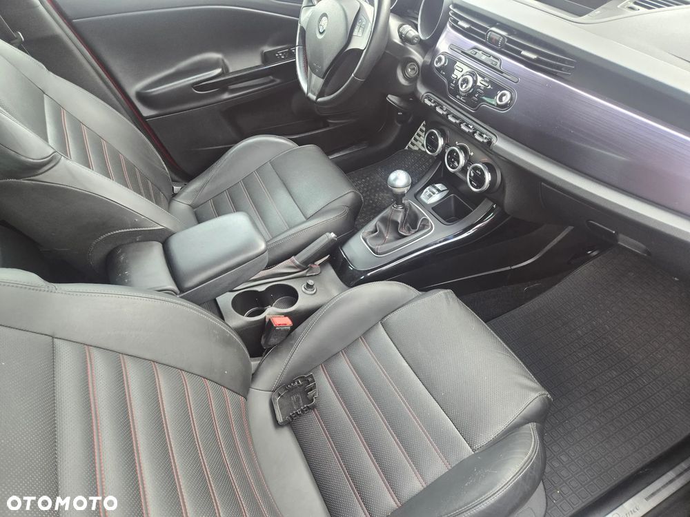 Alfa Romeo Giulietta 1.8 TBi 16V Quadrifoglio Verde - 20