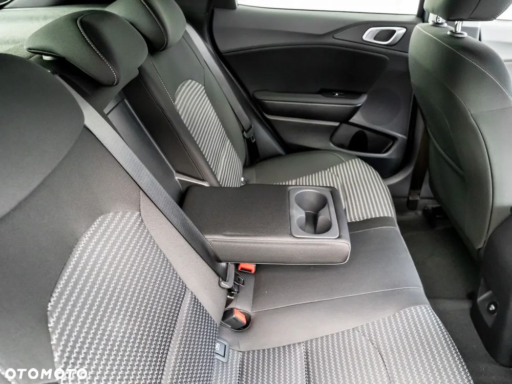 Kia XCeed 1.5 T-GDI M DCT - 16