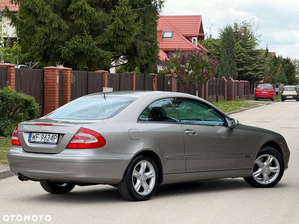 Mercedes-Benz CLK 200 Kompressor Avantgarde - 2