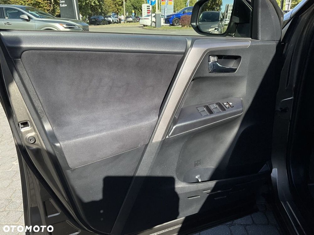 Toyota RAV4 Hybrid Prestige 4x4 - 16