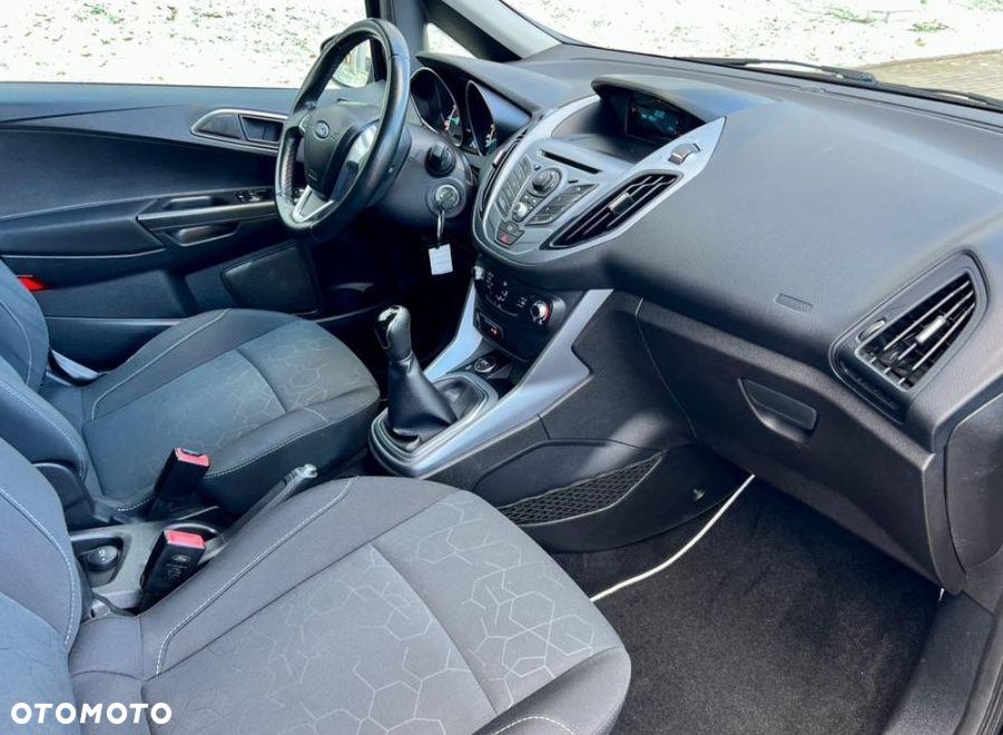 Ford Kuga 1.6 EcoBoost 2x4 SYNC - 18