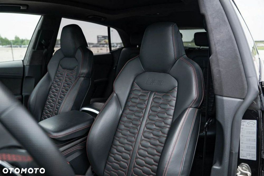 Audi RS Q8 - 26