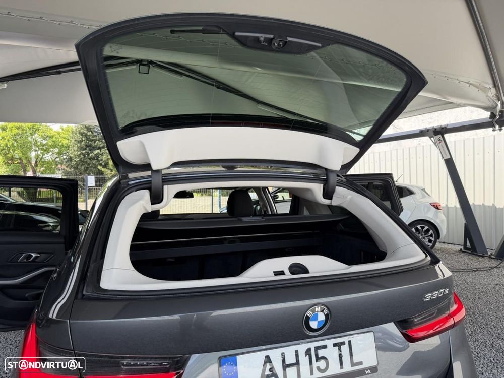 BMW 330 e Corporate Edition Auto - 45