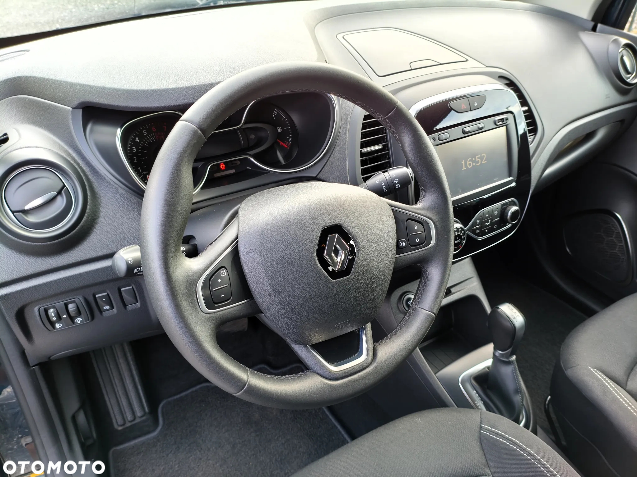 Renault Captur ENERGY TCe 120 EDC Intens - 21