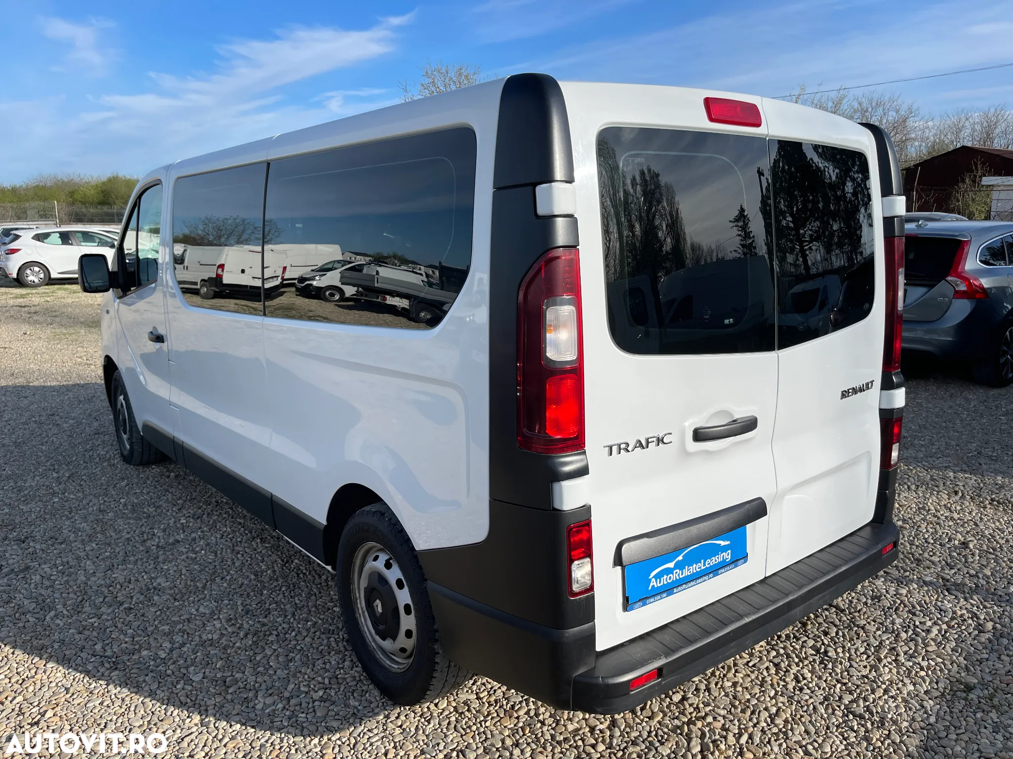 Renault Trafic Combi L2H1 1.6 dCi TT 125 7+1 Expression - 4