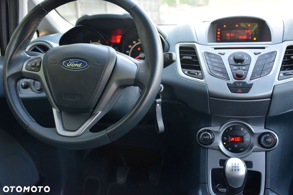 Ford Fiesta 1.25 Trend - 12