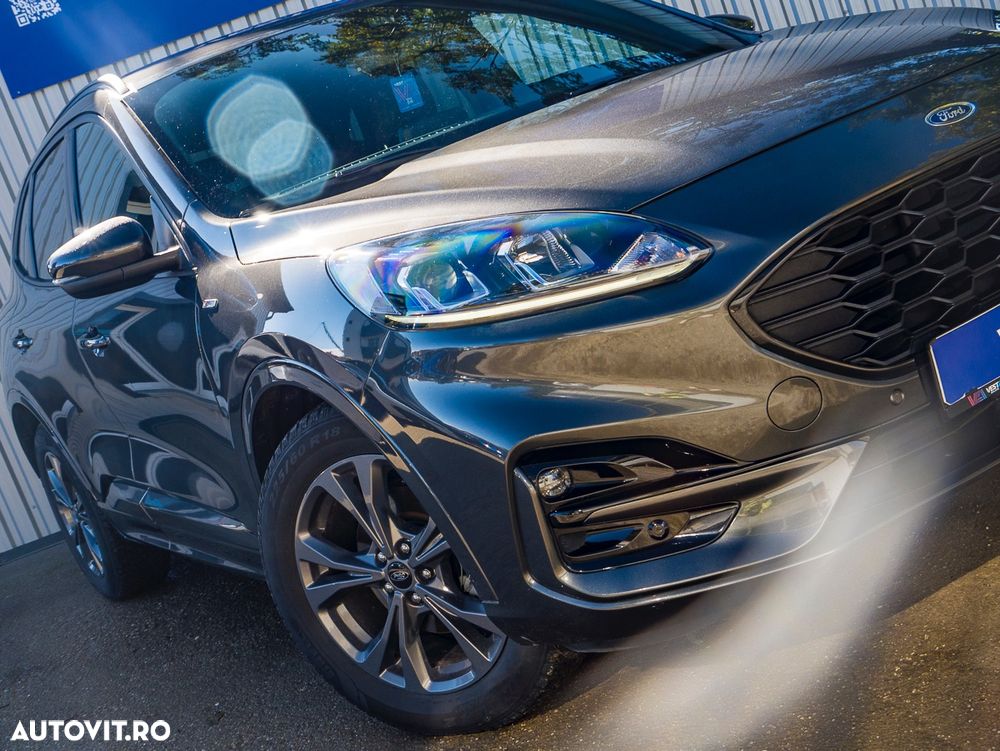 Ford Kuga 2.5 Duratec FHEV ST-LINE - 11