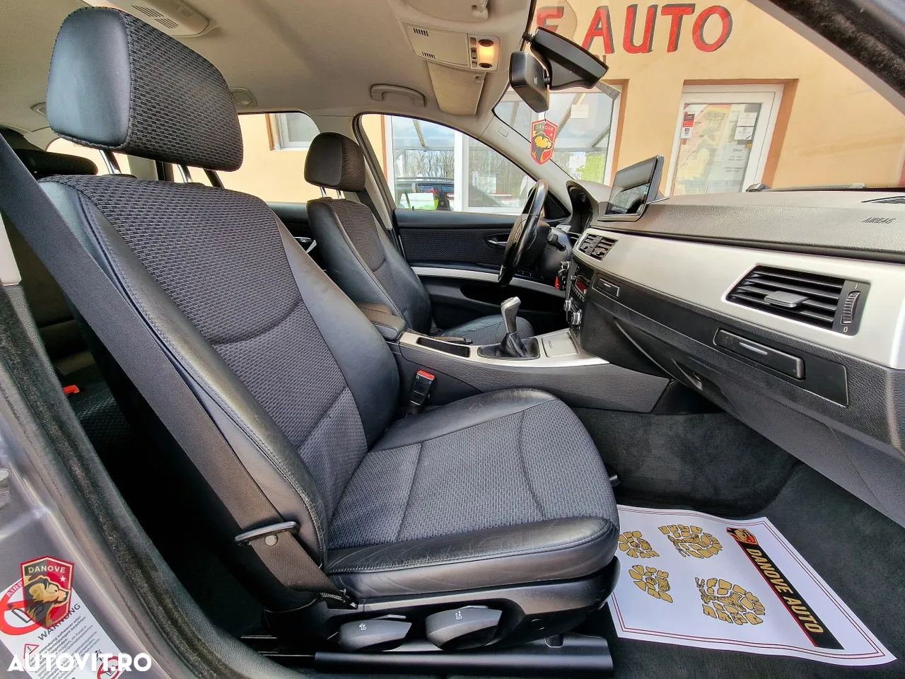 BMW Seria 3 320d xDrive - 14