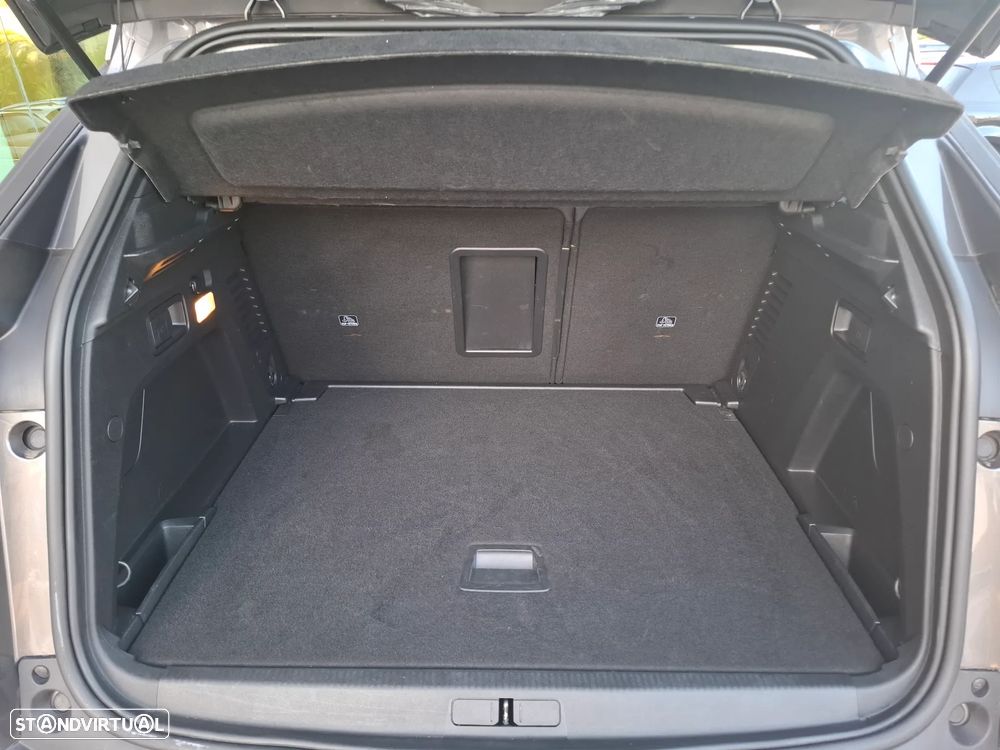 Peugeot 3008 1.2 PureTech Allure EAT8 - 47