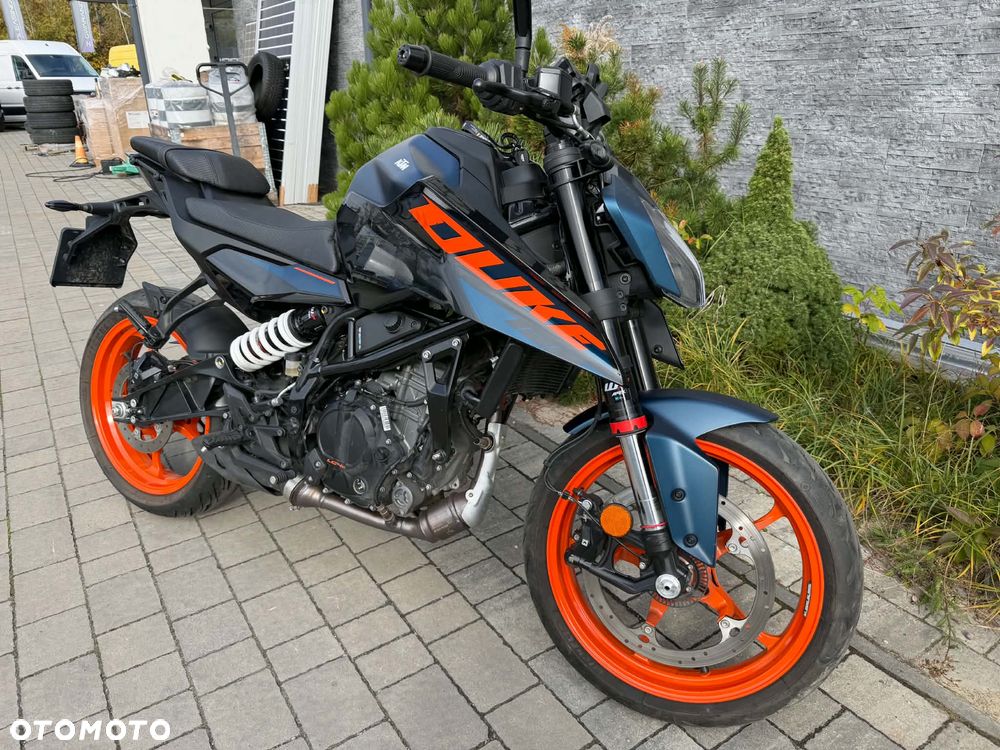 KTM Duke 125