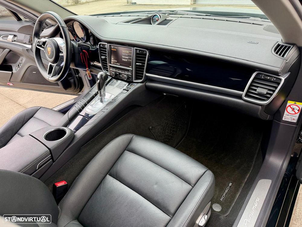 Porsche Panamera Platinum Edition - 15