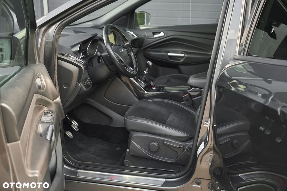 Ford Kuga - 15