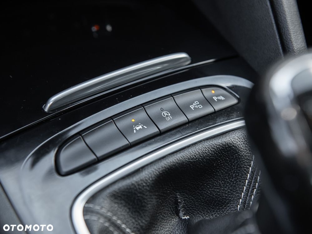 Opel Insignia - 24