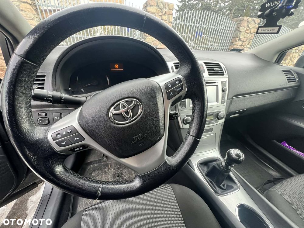 Toyota Avensis 2.0 D-4D Active - 11