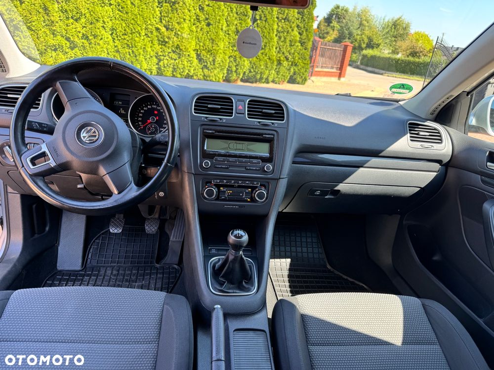 Volkswagen Golf 1.6 Comfortline - 11