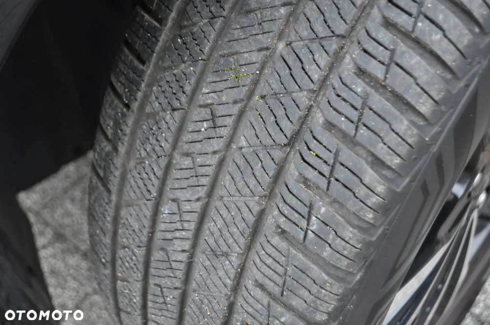 Ford Kuga 2.0 TDCi 2x4 ST-Line - 8