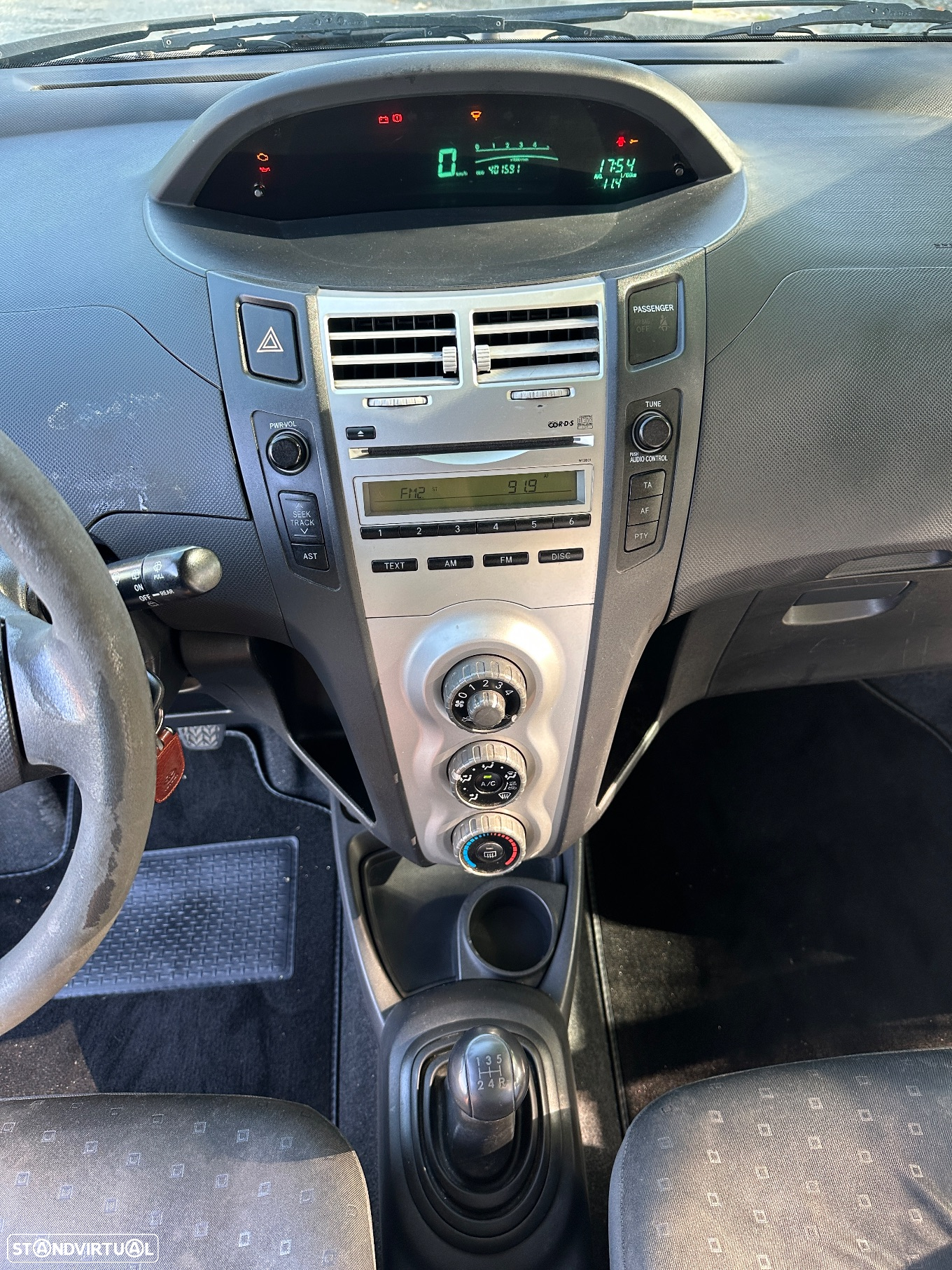 Toyota Yaris 1.4 D-4D - 8
